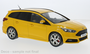 MCG 1:18 Ford Focus ST Turnier 2014 geel metallic station wagon in IXO verpakking_
