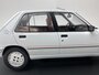 MCG 1:18 Peugeot 205 1984 wit_
